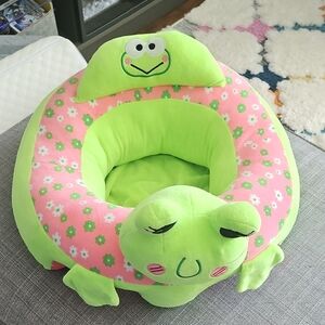 Green Frog Plush Baby Seat
